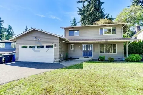 8835 SE 36th St, Mercer Island, WA 98040
