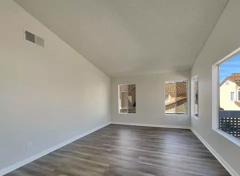 734 Buena Tierra Way, Oceanside, CA 92057