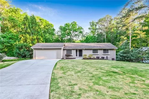 2755 Wendy Ln, Marietta, GA 30062