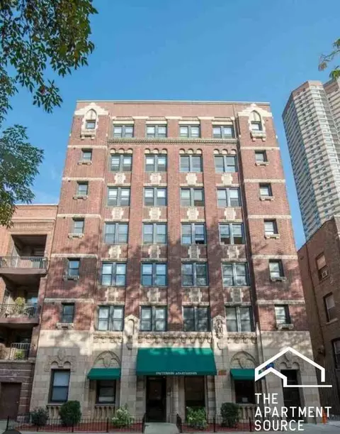 612 W Patterson Ave #208, Chicago, IL 60613