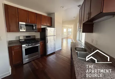 2048 W Touhy Ave #3, Chicago, IL 60645