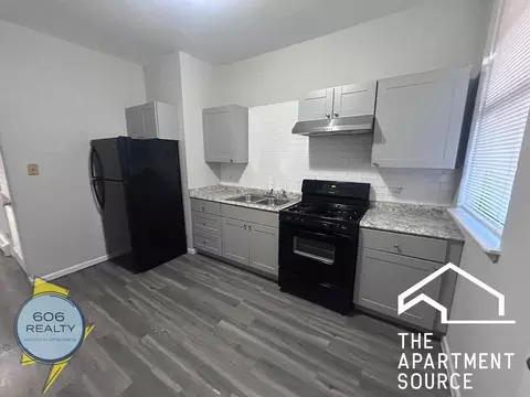 368 E 59th St #1, Chicago, IL 60637