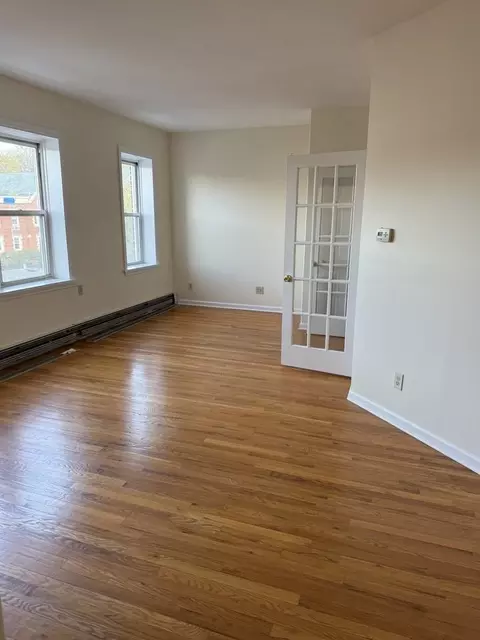 4 Provost Sq #6, Caldwell, NJ 07006
