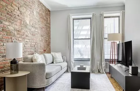 202 E 13th St #H3, New York, NY 10003