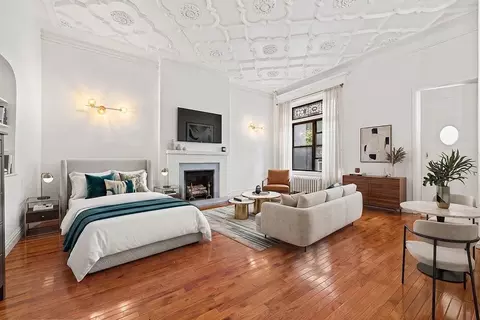51 W 88th St #3B, New York, NY 10024