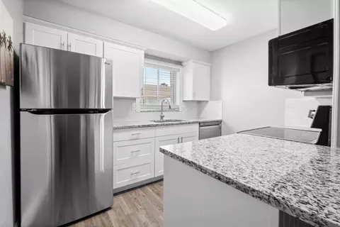 2601 Pine Lake Ter UNIT B, Sarasota, FL 34237