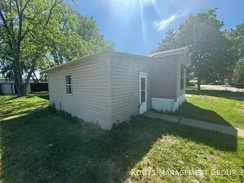 1002 W Aberdeen Rd #AB1002, Peoria, IL 61615
