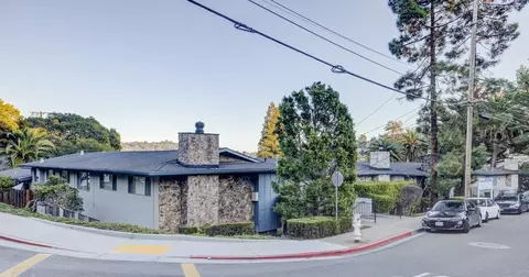 2220 Lake Rd #C4, Belmont, CA 94002