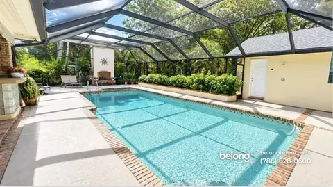 6235 4th St #B, Vero Beach, FL 32968