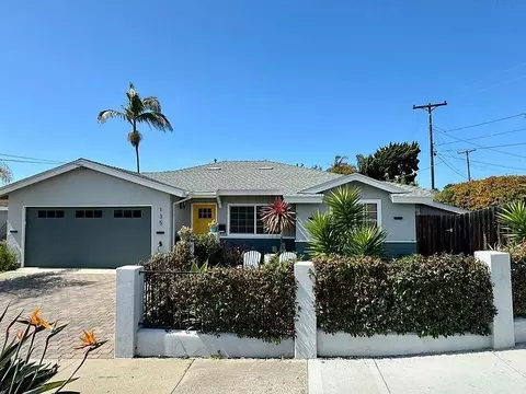 135 Edgewood Dr, Oceanside, CA 92054