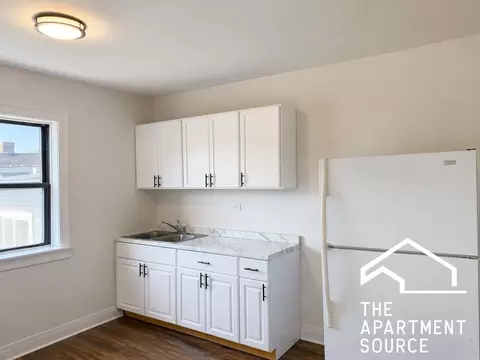 7351 N Damen Ave #18, Chicago, IL 60645
