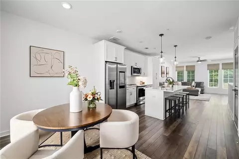 10 Nouvelle Way #VZ926714WS, Natick, MA 01760