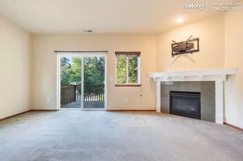 2017 171st St SW, Lynnwood, WA 98037