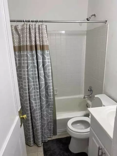 628 19th St NE #1, Washington, DC 20002