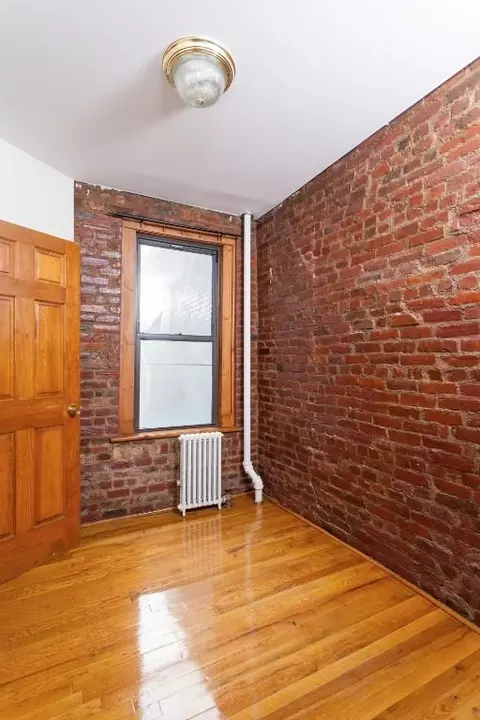 410 E 13th St #5F, New York, NY 10009