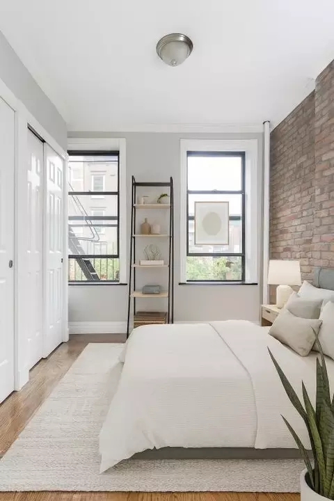 380 E 10th St #2A, New York, NY 10009