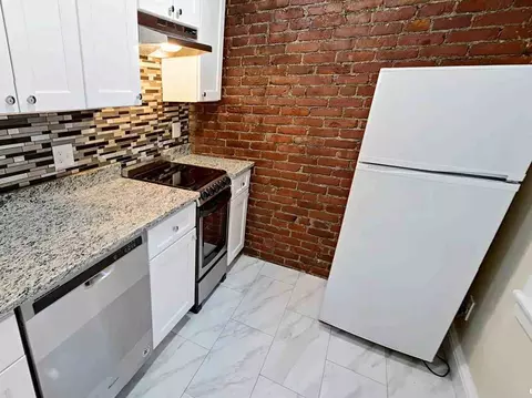 47 Cameron St #5, Brookline, MA 02445