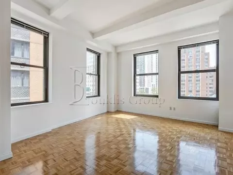30 Carlisle St #9B, New York, NY 10006