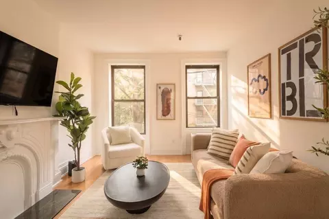 336 W 46th St #1541445P, New York, NY 10036