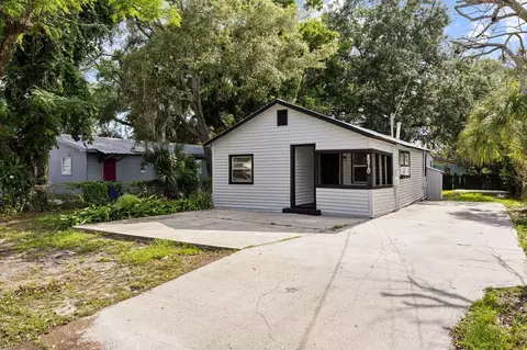 8210 N Marks St, Tampa, FL 33604