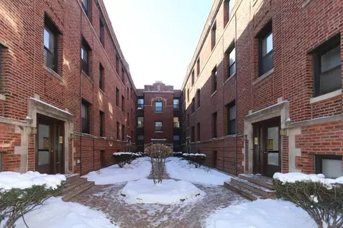 933 W Sunnyside Ave #1N, Chicago, IL 60640