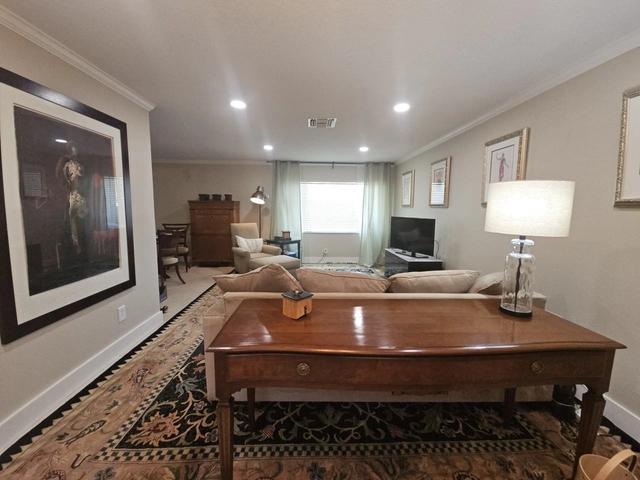 8407 Granite Pl, Town N Country, FL 33615