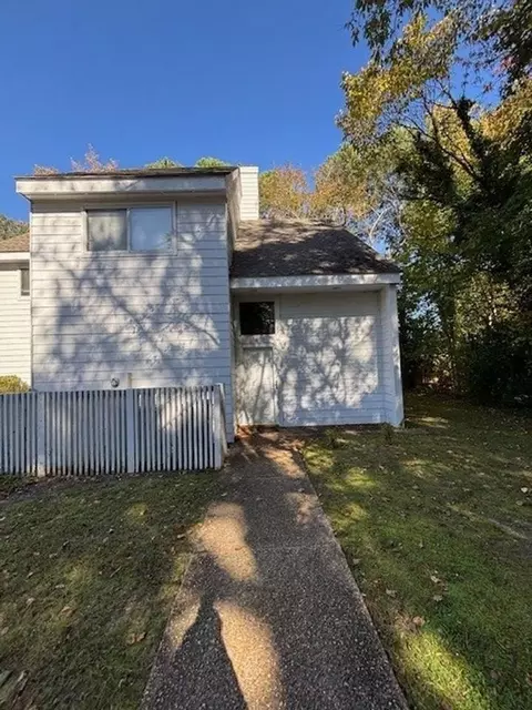 124 Governor Berkeley Rd, Williamsburg, VA 23185