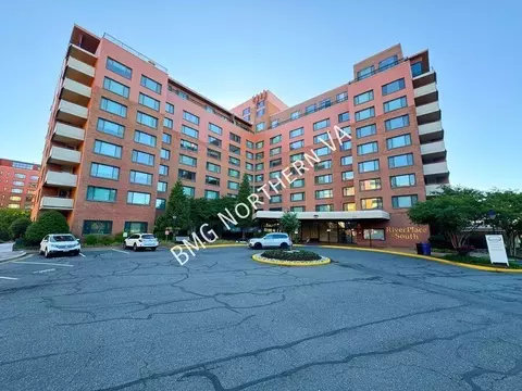 1011 Arlington Blvd #1105, Arlington, VA 22209