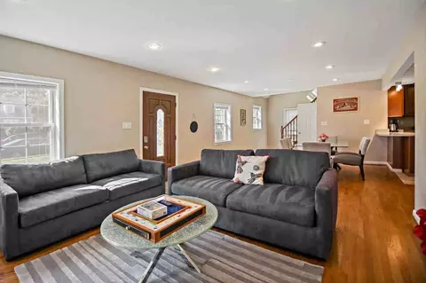 300 Lawton St #1395510P, Falls Church, VA 22046
