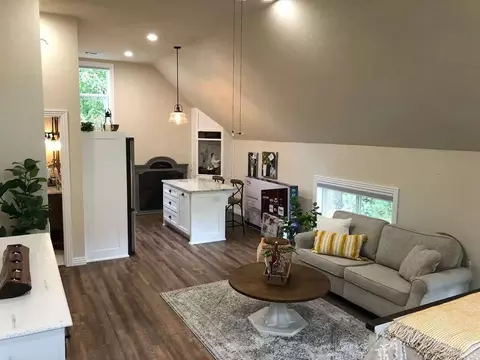 403 N Madison St #1520959P, Siloam Springs, AR 72761