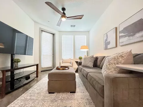 7616 W Courtney Campbell Cswy #1531039P, Tampa, FL 33607