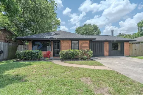 4701 W 43rd St, Houston, TX 77092