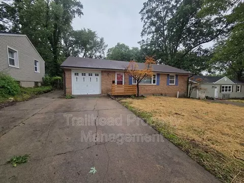 9613 E 25th Ter S, Independence, MO 64052
