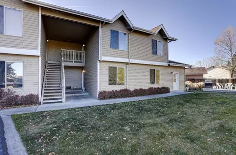 2211 NE Holliday Ave #1, Bend, OR 97701