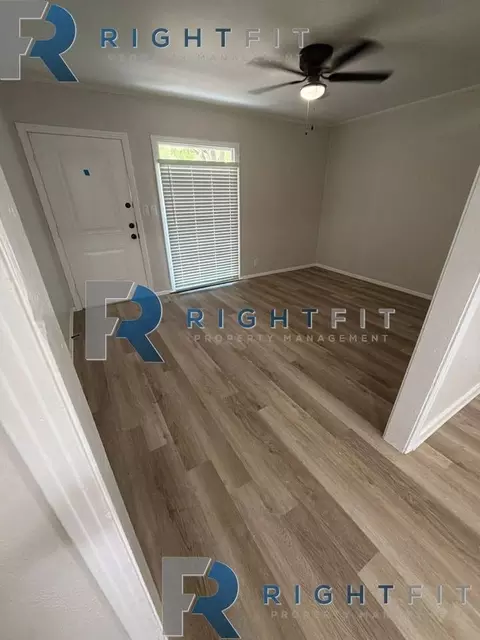 809 Macarthur Ave, Wake Village, TX 75501