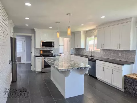 1151 Wesley Powell Dr, Saint George, UT 84790