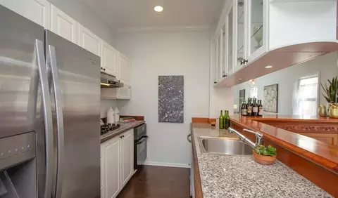 2999 California St, San Francisco, CA 94115
