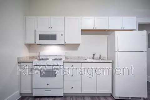 11 N Central Ave #302, Umatilla, FL 32784