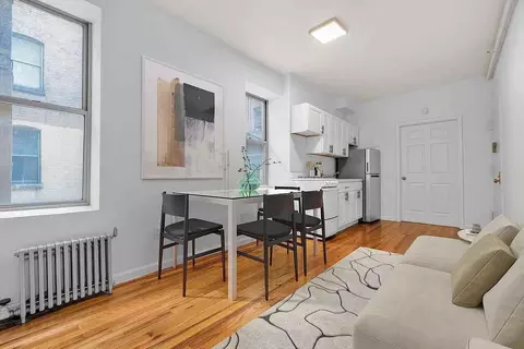 247 W 63rd St #1G, New York, NY 10023