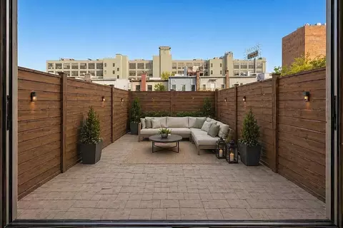 3645 31st St #2E, New York, NY 11106