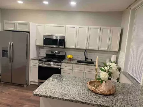 933 Woodward Ave #NA, Mckees Rocks, PA 15136