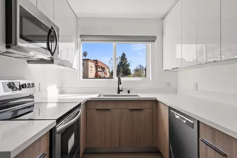 8777 Cadillac Ave #2, Los Angeles, CA 90034