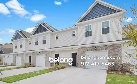 461 Governor Treutlen Cir, Pooler, GA 31322