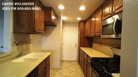 4859 Jackson St #B, Riverside, CA 92503