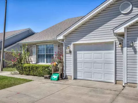 1640 High Cir, Norman, OK 73071