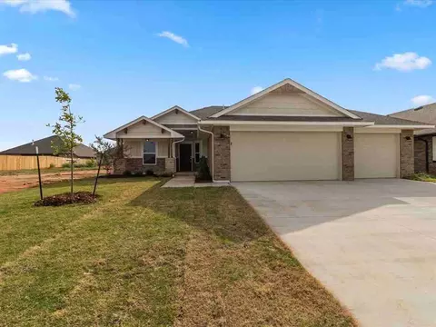 528 Hackberry Ln, Washington, OK 73093
