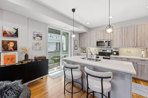 1731 Irving St, Denver, CO 80204