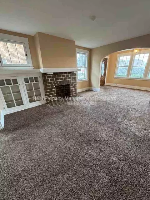 30 Sheridan Ave, Bellevue, PA 15202