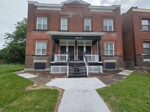 5040 Lotus Ave #1W, Saint Louis, MO 63113
