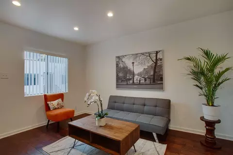 5433 Abbott Pl #12, Los Angeles, CA 90042
